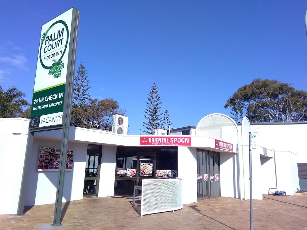 Palm Court Motor Inn Port Macquarie Eksteriør bilde