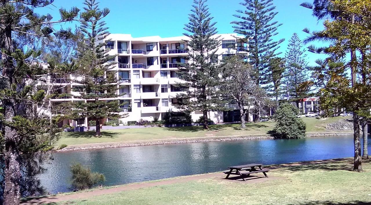 Palm Court Motor Inn Port Macquarie Eksteriør bilde